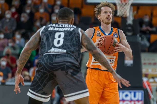 受了全方位 受了全方位